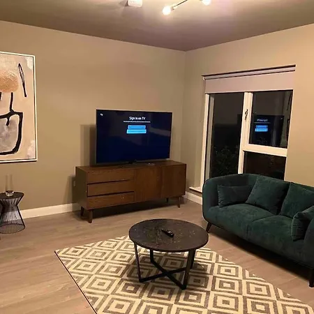 بيت للعطل 3 Bed Vip Family House