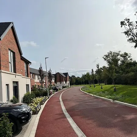 Ferienhaus 3 Bed Vip Family House *