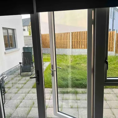 3 Bed Vip Family House Дублин