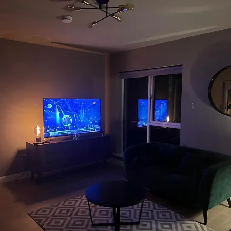 3 Bed Vip Family House Ferienhaus *