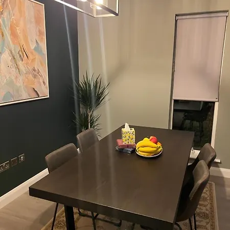 3 Bed Vip Family House * Дублин