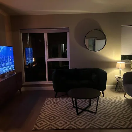 3 Bed Vip Family House * Дублин