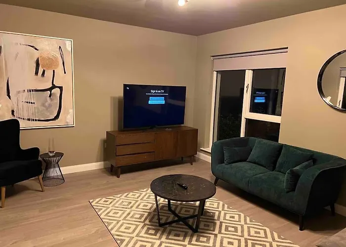 Feriehus 3 Bed Vip Family House