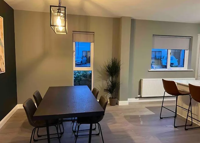 3 Bed Vip Family House Feriehus *