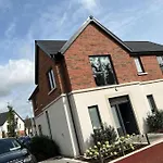 3 Bed Vip Family House *
