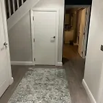 3 Bed Vip Family House Дом отдыха *